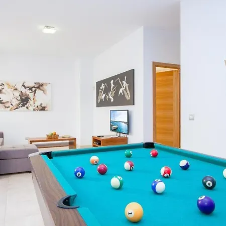 Villa Playa Blanca Sleeps 8 Pool Air Con Wifi Playa Blanca (Lanzarote)