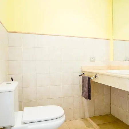 Playa Blanca Sleeps 8 Pool Air Con Wifi *