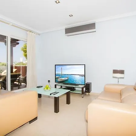 Playa Blanca Sleeps 8 Pool Air Con Wifi Villa *